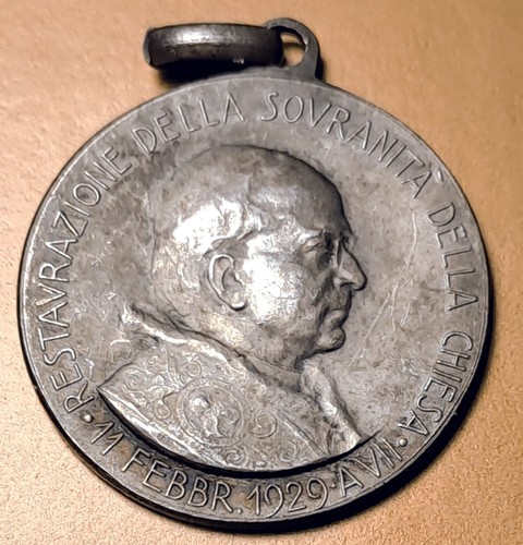 Vaticano medaglia con pio - con,